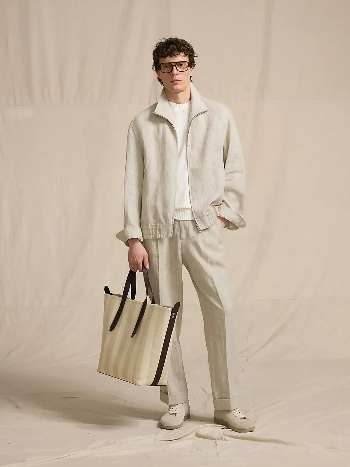 Льняная куртка Harrington, на модели 4